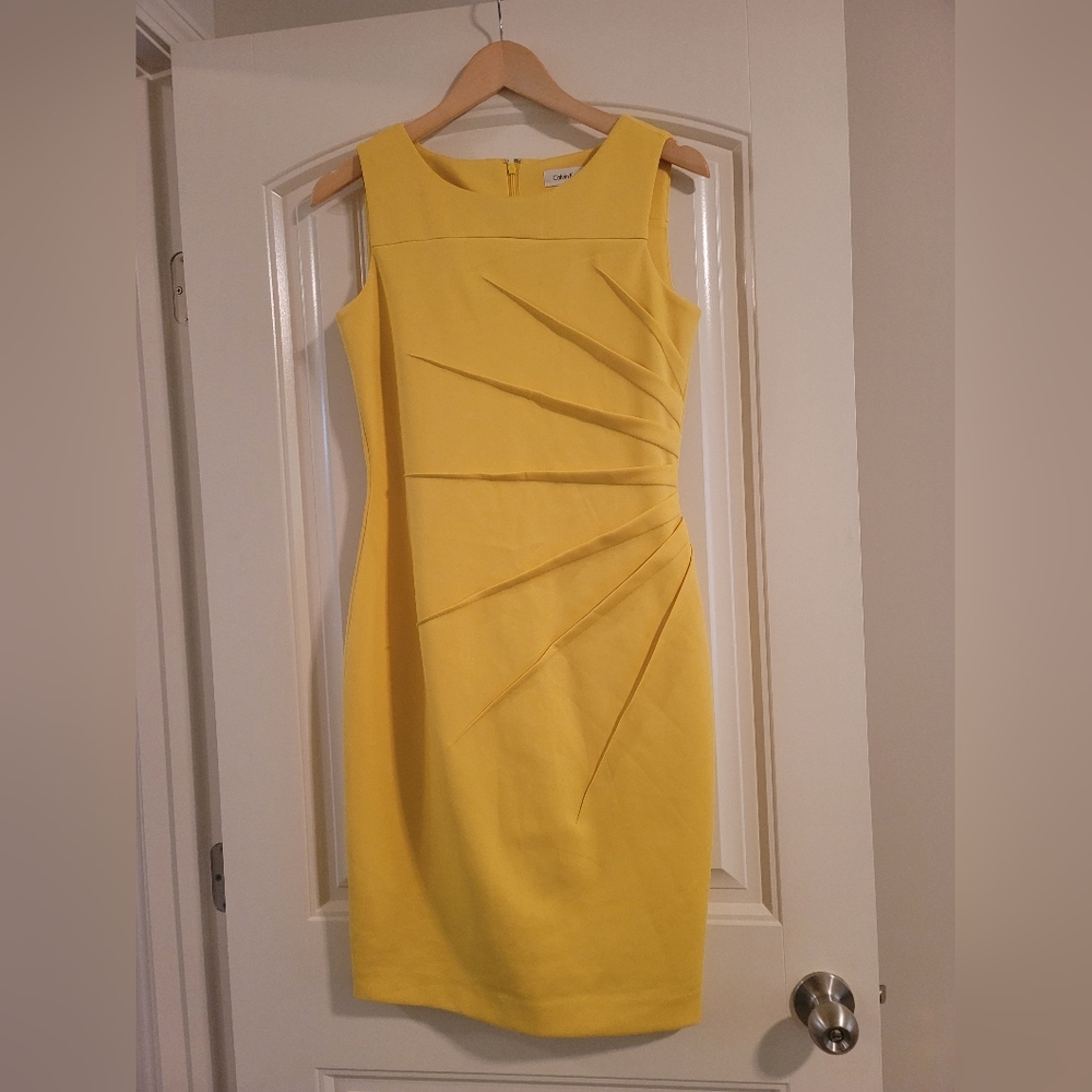 Yellow knee dress